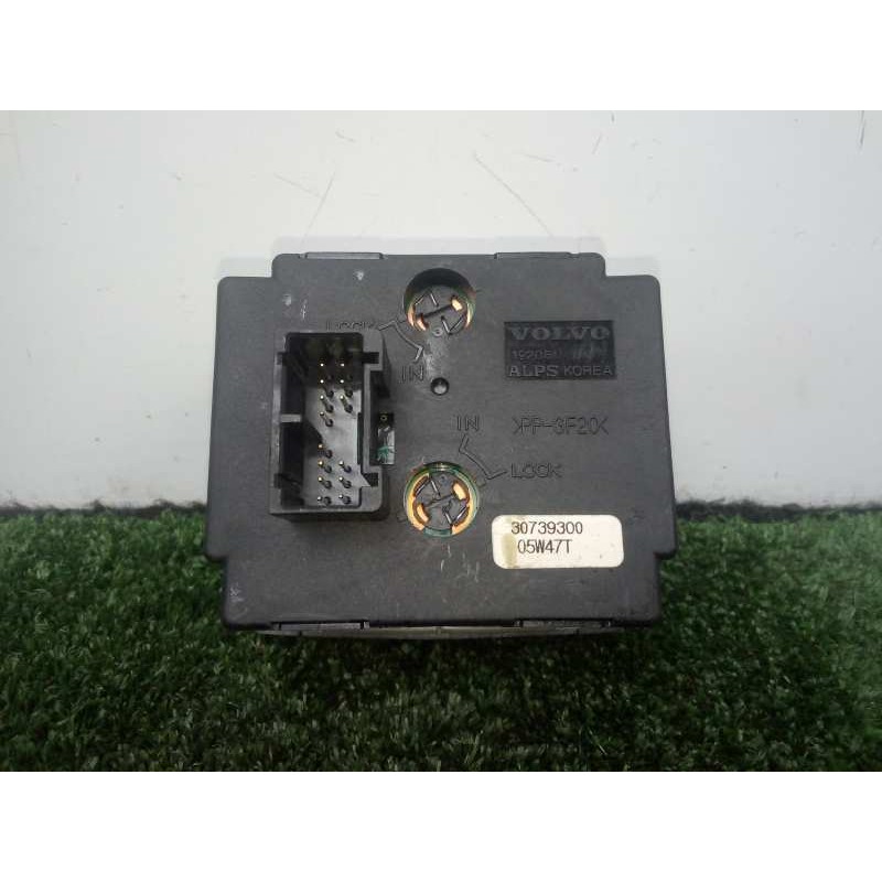 Recambio de interruptor luces para volvo s40 berlina 2.0 diesel cat referencia OEM IAM 30739300 03-12 2.ANTINIEBLAS