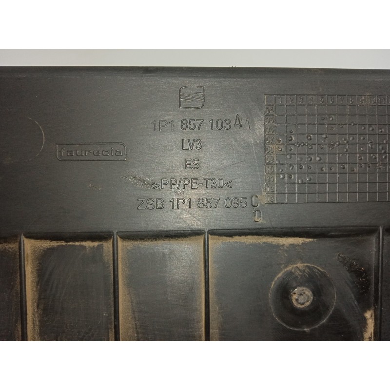 Recambio de guantera para seat leon (1p1) 1.2 tsi referencia OEM IAM 1P1857103A  