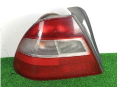 Recambio de piloto trasero izquierdo para honda civic berlina .5 (ma/mb) 1.5 referencia OEM IAM SINREFERENCIA BLANCO/ROJO 