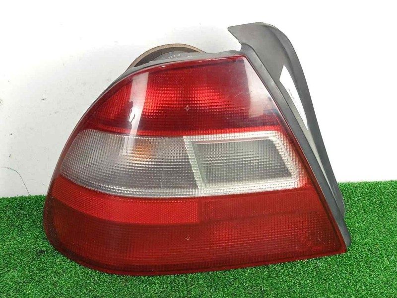 Recambio de piloto trasero izquierdo para honda civic berlina .5 (ma/mb) 1.5 referencia OEM IAM SINREFERENCIA BLANCO/ROJO 