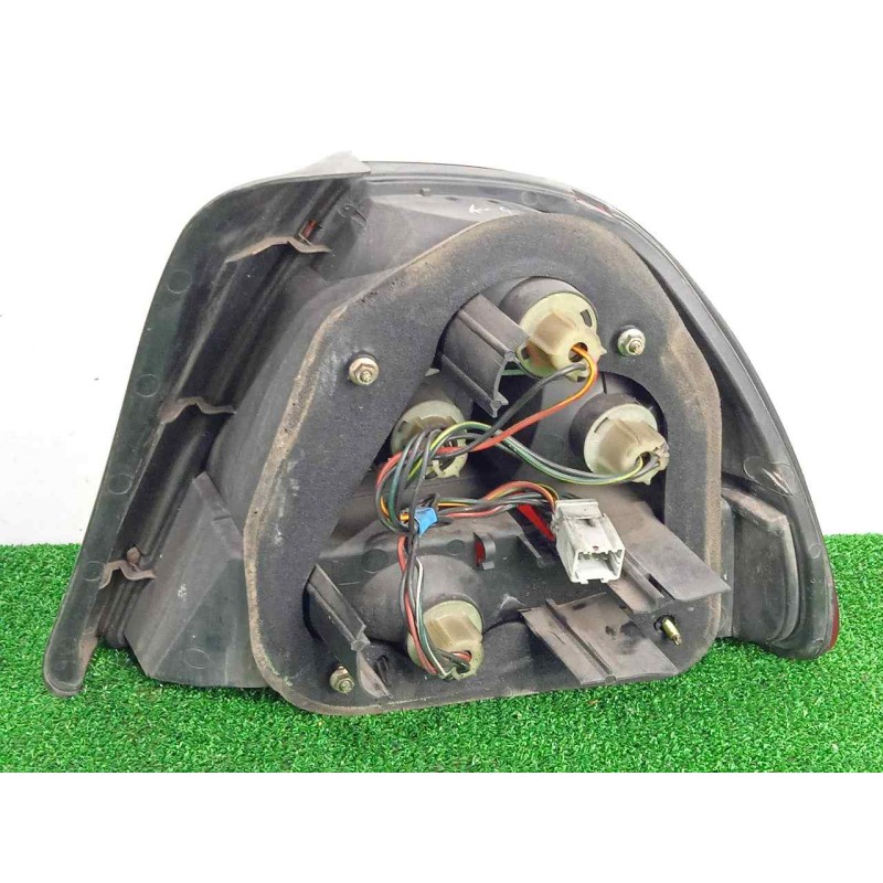 Recambio de piloto trasero izquierdo para honda civic berlina .5 (ma/mb) 1.5 referencia OEM IAM SINREFERENCIA BLANCO/ROJO 