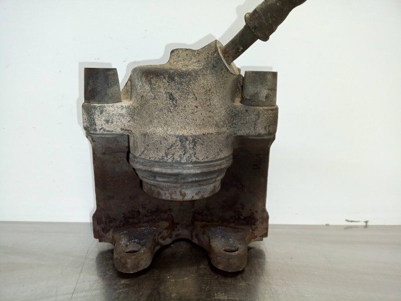 Recambio de pinza freno delantera izquierda para bmw serie 3 berlina (e46) 320d referencia OEM IAM 34111165029 ATE 34111165029