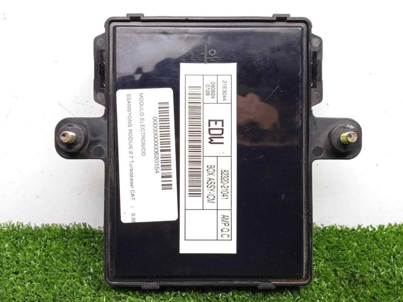 Recambio de modulo electronico para ssangyong rodius 2.7 turbodiesel cat referencia OEM IAM 8232021041-21E3044  