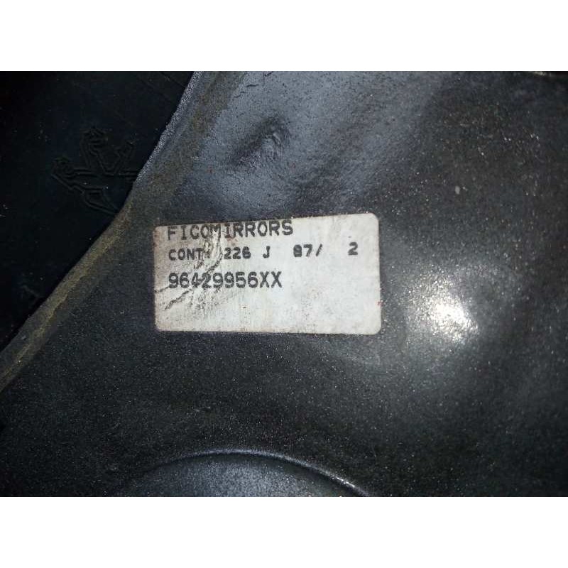 Recambio de retrovisor izquierdo para peugeot 206 berlina 1.9 diesel referencia OEM IAM 96429956XX MANUAL CROMADO