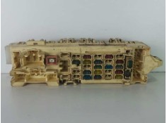 Recambio de caja reles / fusibles para mazda mpv (lv) 2.5 referencia OEM IAM 122073-LC11   2