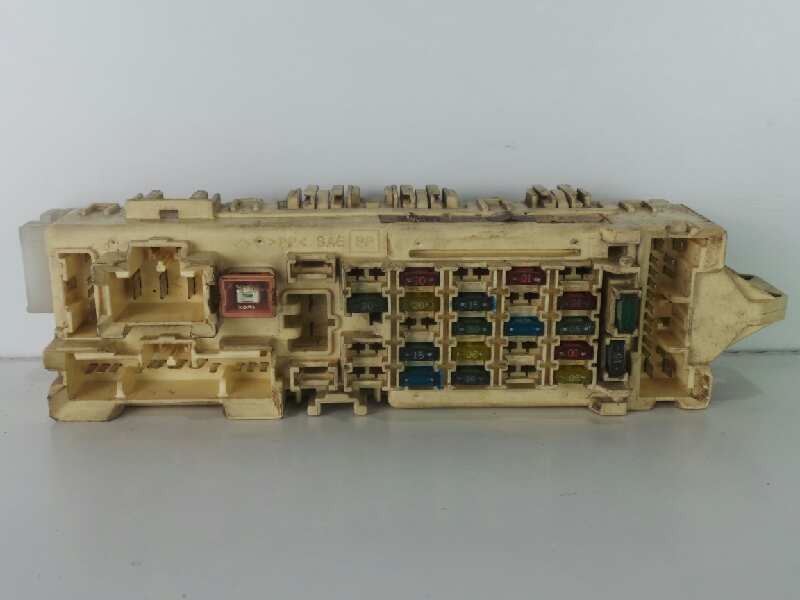 Recambio de caja reles / fusibles para mazda mpv (lv) 2.5 referencia OEM IAM 122073-LC11  