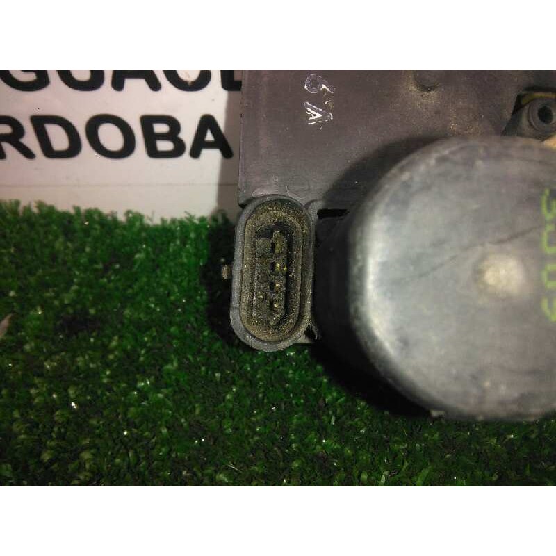 Recambio de cerradura puerta trasera izquierda para daewoo evanda 2.0 cat referencia OEM IAM  4.PUERTAS ELECTRICA - 2.PINES