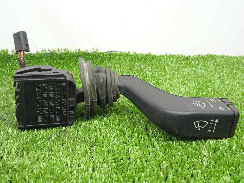 Recambio de mando limpia para opel omega a omega a referencia OEM IAM 090243395 OMEGA.A - 4.PUERTAS CON ORDENADOR