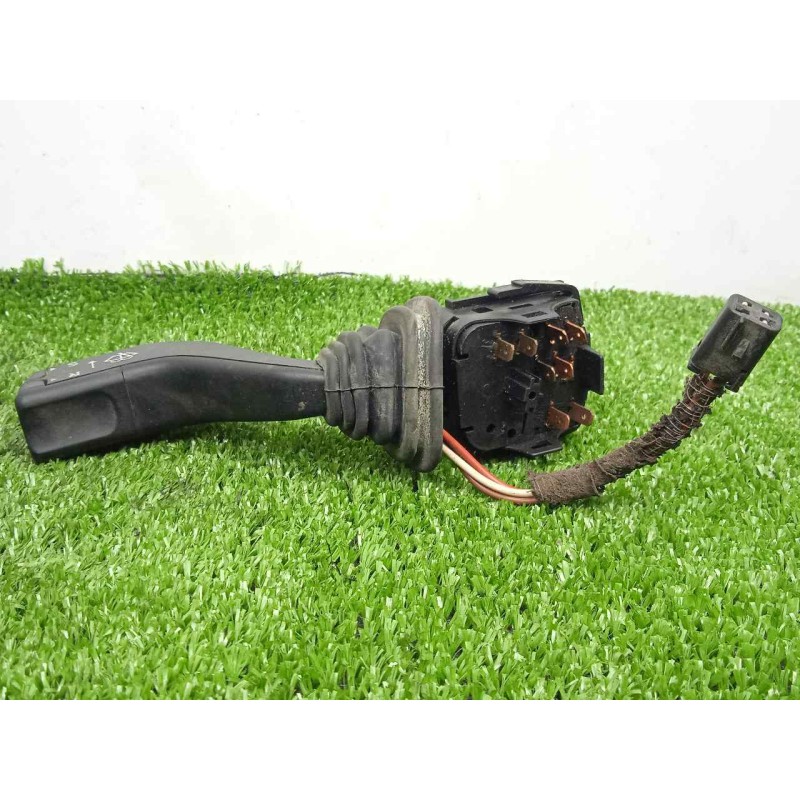 Recambio de mando limpia para opel omega a omega a referencia OEM IAM 090243395 OMEGA.A - 4.PUERTAS CON ORDENADOR