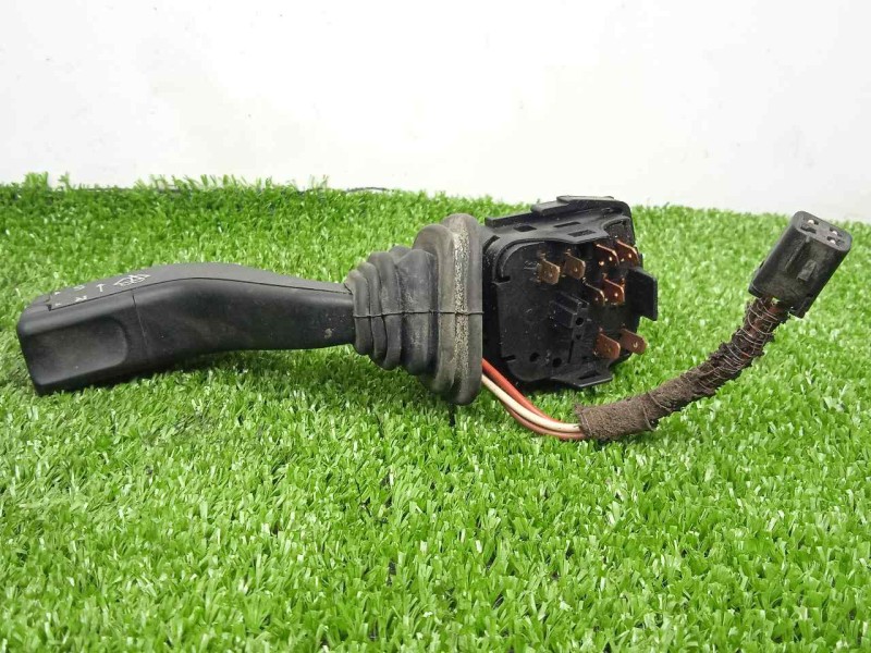 Recambio de mando limpia para opel omega a omega a referencia OEM IAM 090243395 OMEGA.A - 4.PUERTAS CON ORDENADOR