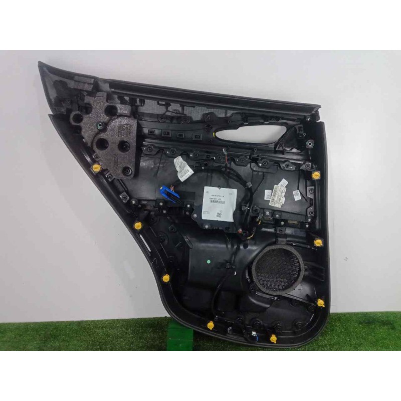 Recambio de guarnecido puerta trasera derecha para alfa romeo stelvio (630) 2.2 jtdm cat referencia OEM IAM 01561514540-53021102
