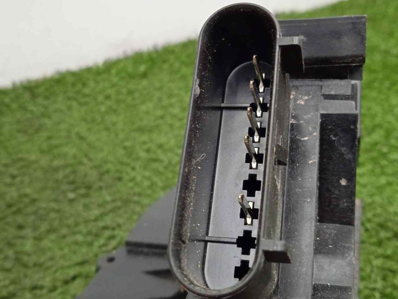 Recambio de cerradura puerta trasera derecha para ford ranger (tke) 2.0 tdci panther cat referencia OEM IAM CM5AA26412BB 5.PINES