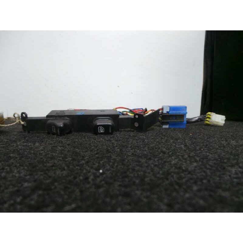 Recambio de mando elevalunas delantero derecho para nissan primera berl./familiar (p10/w10) 2.0 16v cat referencia OEM IAM   JUN