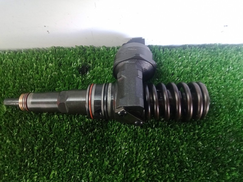 Recambio de inyector para audi a4 berlina (8e) 1.9 tdi referencia OEM IAM 038130073-038130073AR-0414720214  