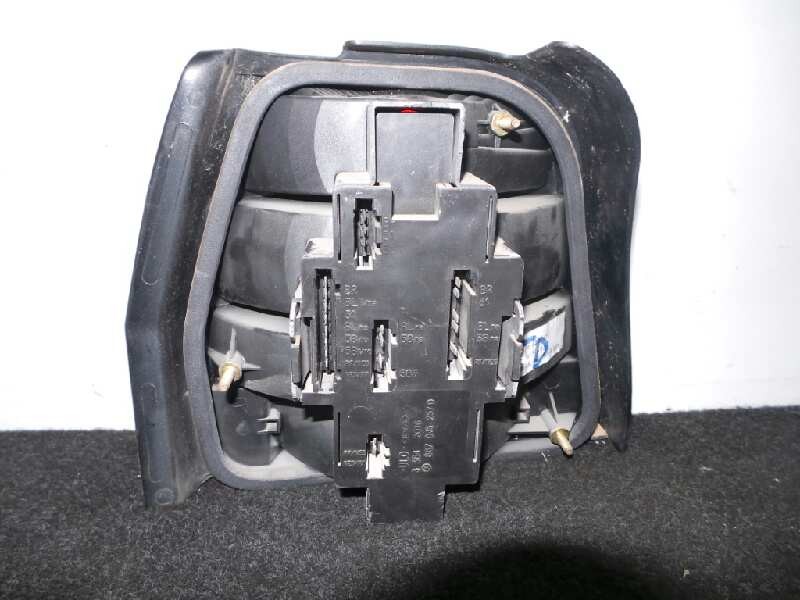 Recambio de piloto trasero derecho para volkswagen polo (801/803) 1.3 referencia OEM IAM   3 PUERTAS