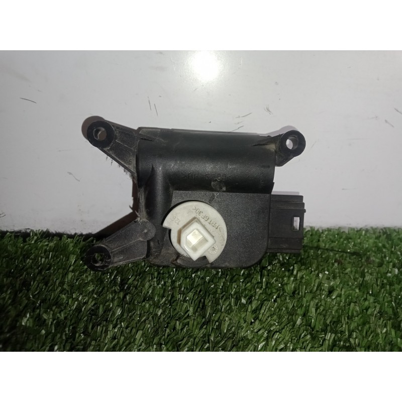 Recambio de motor apertura trampillas climatizador para skoda octavia berlina (1z3) 1.9 tdi referencia OEM IAM 0132801338-983382
