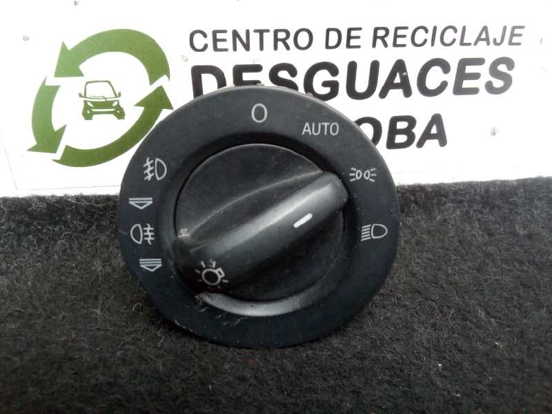 Recambio de interruptor luces para audi a6 berlina (4f2) 3.0 v6 24v tdi referencia OEM IAM 4F1941531D 2.ANTINIEBLAS 