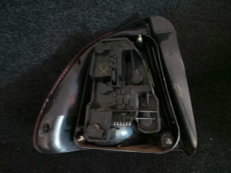 Recambio de piloto trasero derecho para mg serie 45 (t/rt) 2.0 td referencia OEM IAM  4.PUERTAS 