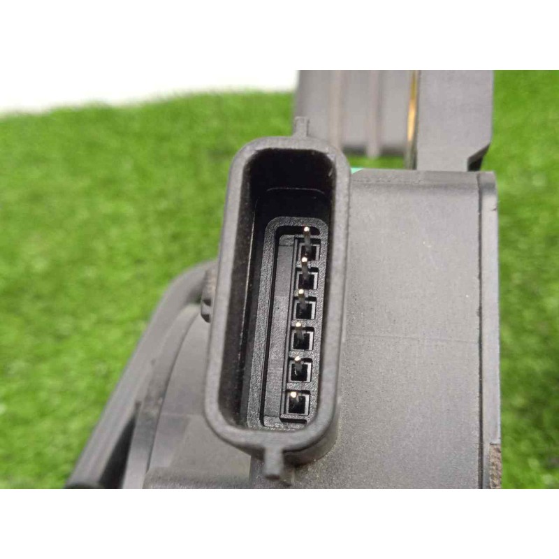 Recambio de potenciometro pedal para renault scenic ii 1.4 16v referencia OEM IAM 8200159647  6.PINES