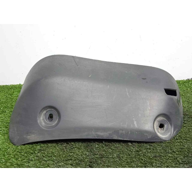 Recambio de molduras traseras para mitsubishi montero (v80/v90) 3.2 di-d cat referencia OEM IAM 7654A006 GUARDABARROS TRASERO 