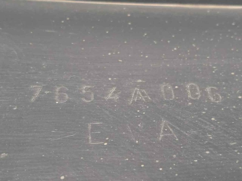 Recambio de molduras traseras para mitsubishi montero (v80/v90) 3.2 di-d cat referencia OEM IAM 7654A006 GUARDABARROS TRASERO 