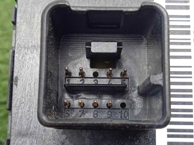 Recambio de mando elevalunas delantero izquierdo para seat leon (1p1) 1.9 tdi referencia OEM IAM 1K4959857B 4.BOTONES 