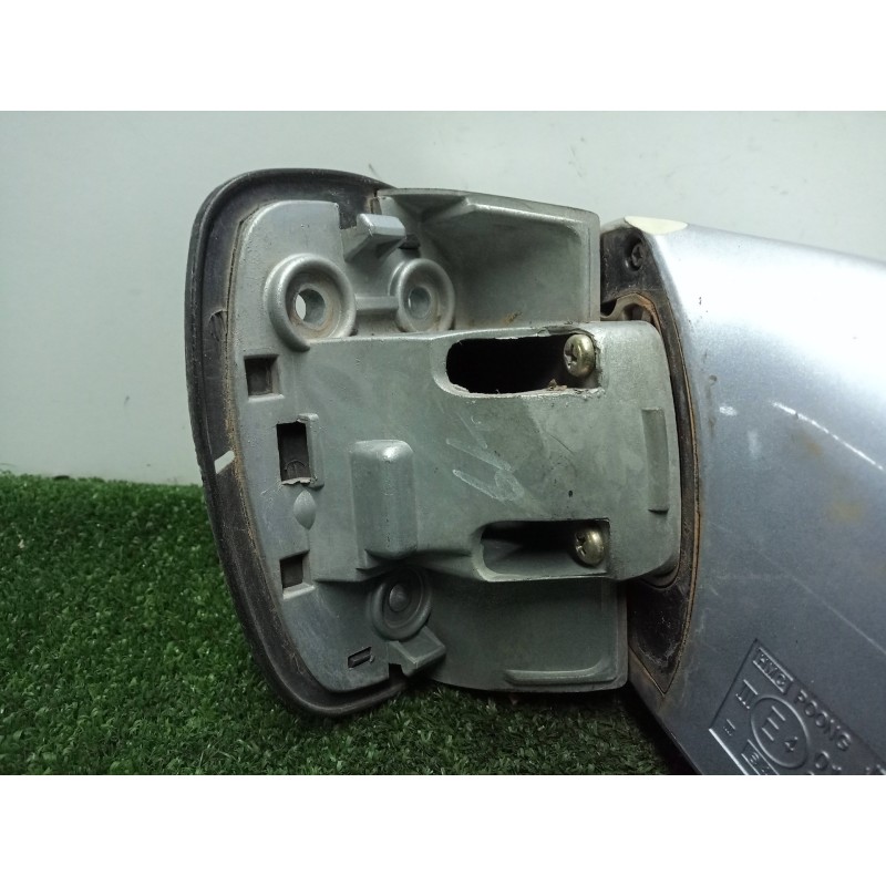Recambio de retrovisor izquierdo para hyundai trajet (fo) 2.0 16v cat referencia OEM IAM SINREFERENCIA ELECTRICO - 5.PINES GRIS 