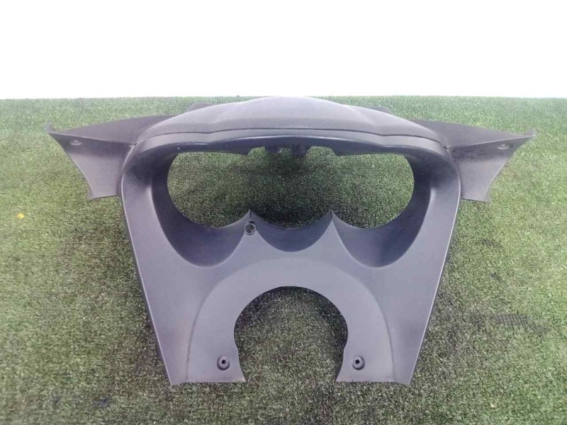 Recambio de moldura para peugeot satelis ii 125 referencia OEM IAM 1178081400-1176697200 CARCASA RELOJ CUENTA KM 