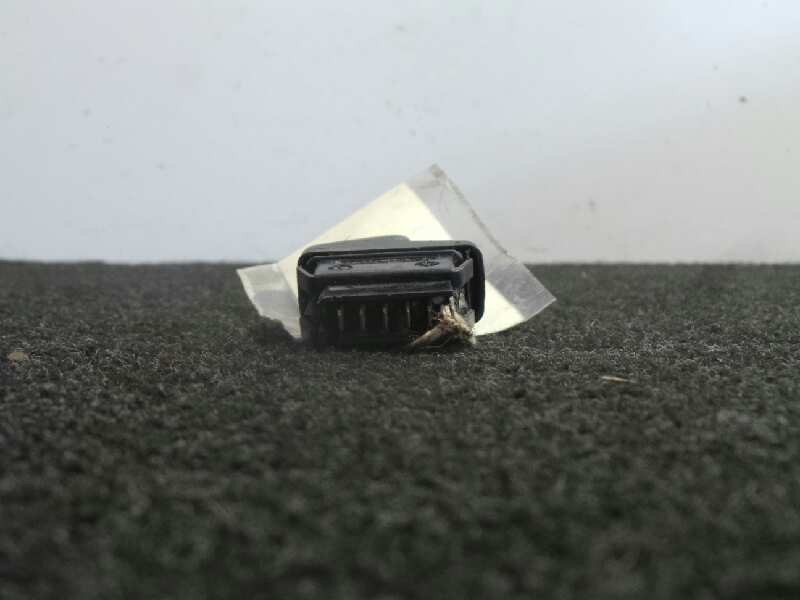 Recambio de mando elevalunas delantero izquierdo para renault megane i berlina hatchback (ba0) 1.9 diesel referencia OEM IAM   