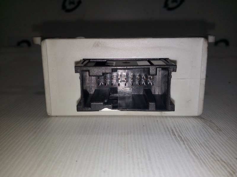 Recambio de modulo electronico para seat exeo berlina (3r2) 2.0 tdi referencia OEM IAM 3R0907274-532431004  1.CONECTOR