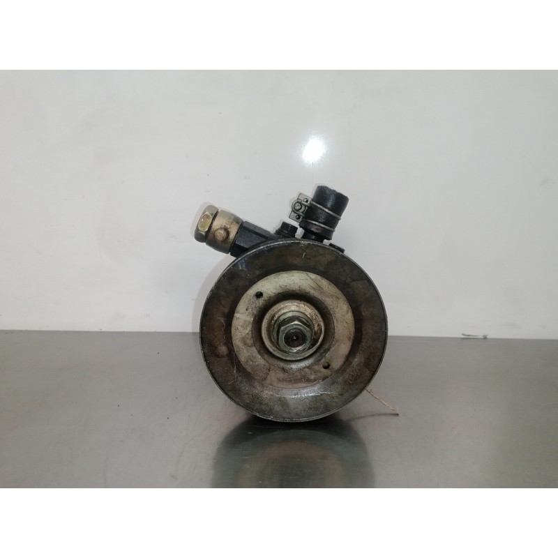Recambio de bomba servodireccion para nissan almera (n15) 2.0 diesel referencia OEM IAM 93023052 111079 93023052