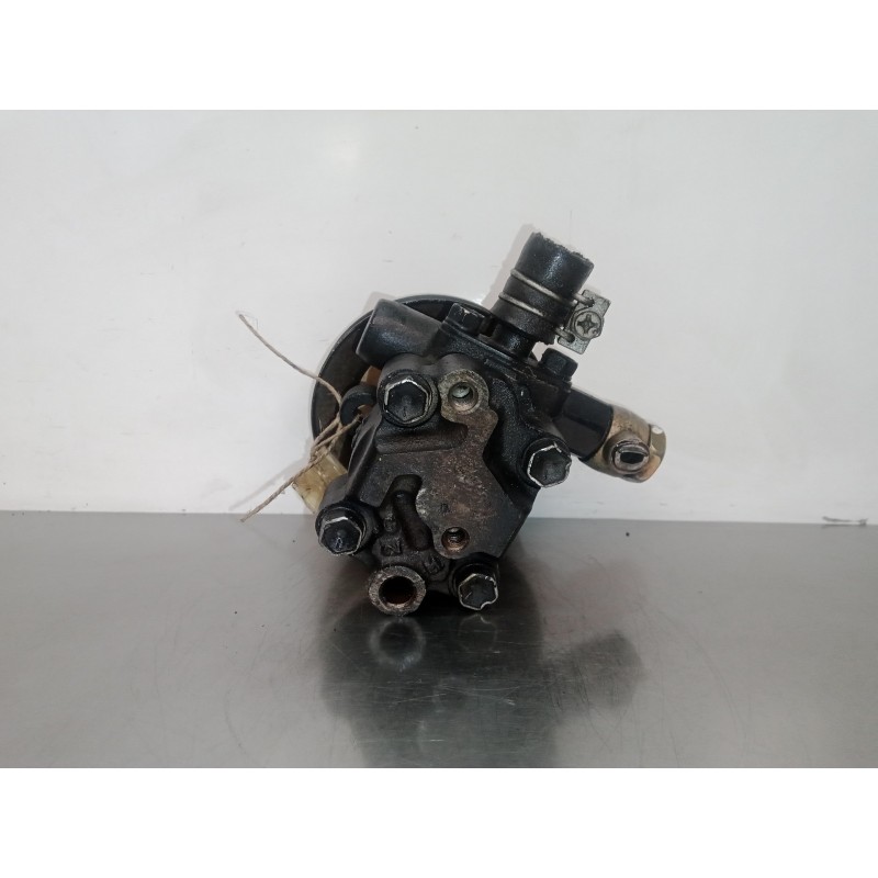 Recambio de bomba servodireccion para nissan almera (n15) 2.0 diesel referencia OEM IAM 93023052 111079 93023052