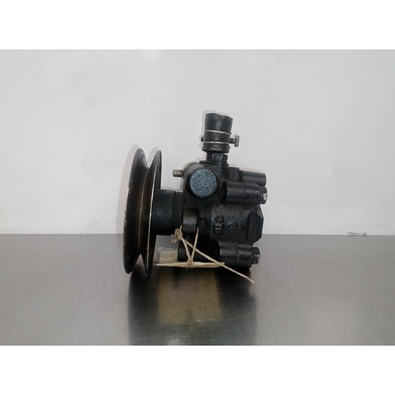 Recambio de bomba servodireccion para nissan almera (n15) 2.0 diesel referencia OEM IAM 93023052 111079 93023052