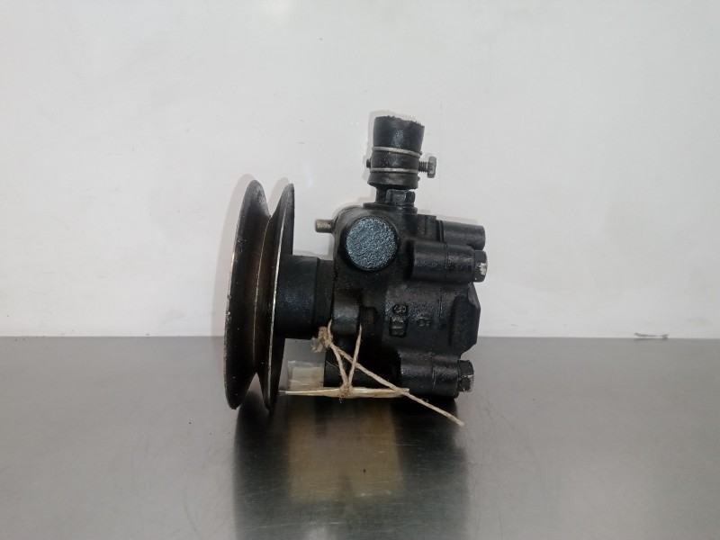 Recambio de bomba servodireccion para nissan almera (n15) 2.0 diesel referencia OEM IAM 93023052 111079 93023052