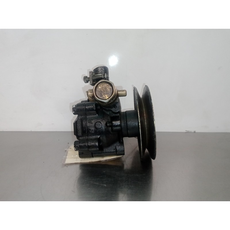 Recambio de bomba servodireccion para nissan almera (n15) 2.0 diesel referencia OEM IAM 93023052 111079 93023052