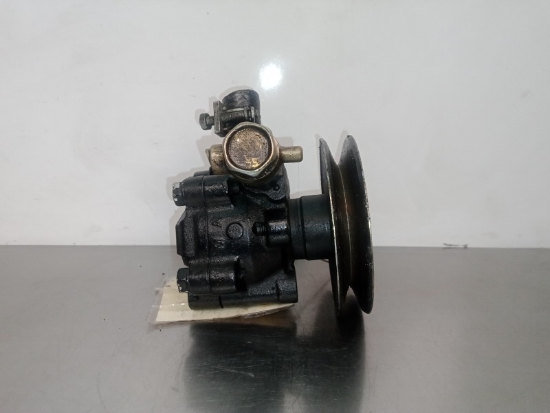 Recambio de bomba servodireccion para nissan almera (n15) 2.0 diesel referencia OEM IAM 93023052 111079 93023052