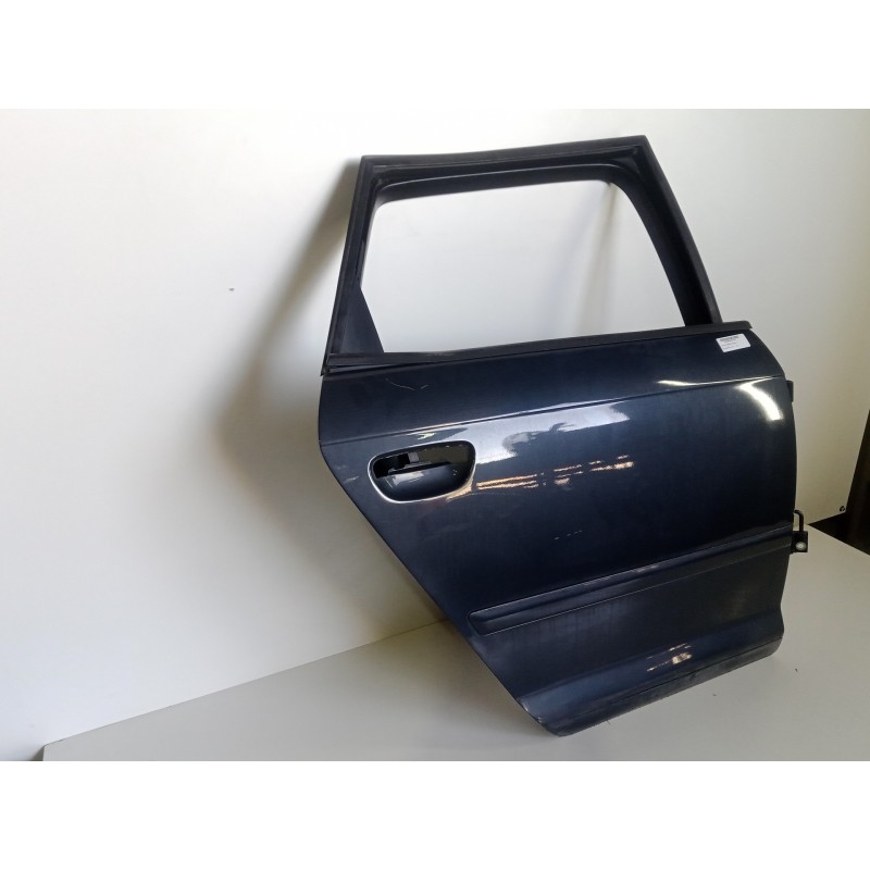 Recambio de puerta trasera derecha para audi a3 (8p) 2.0 tdi referencia OEM IAM  NEGRO 