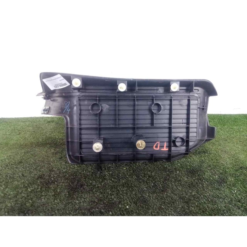 Recambio de moldura para mitsubishi montero (v80/v90) 3.2 di-d cat referencia OEM IAM REF:MR402154-MR402156  