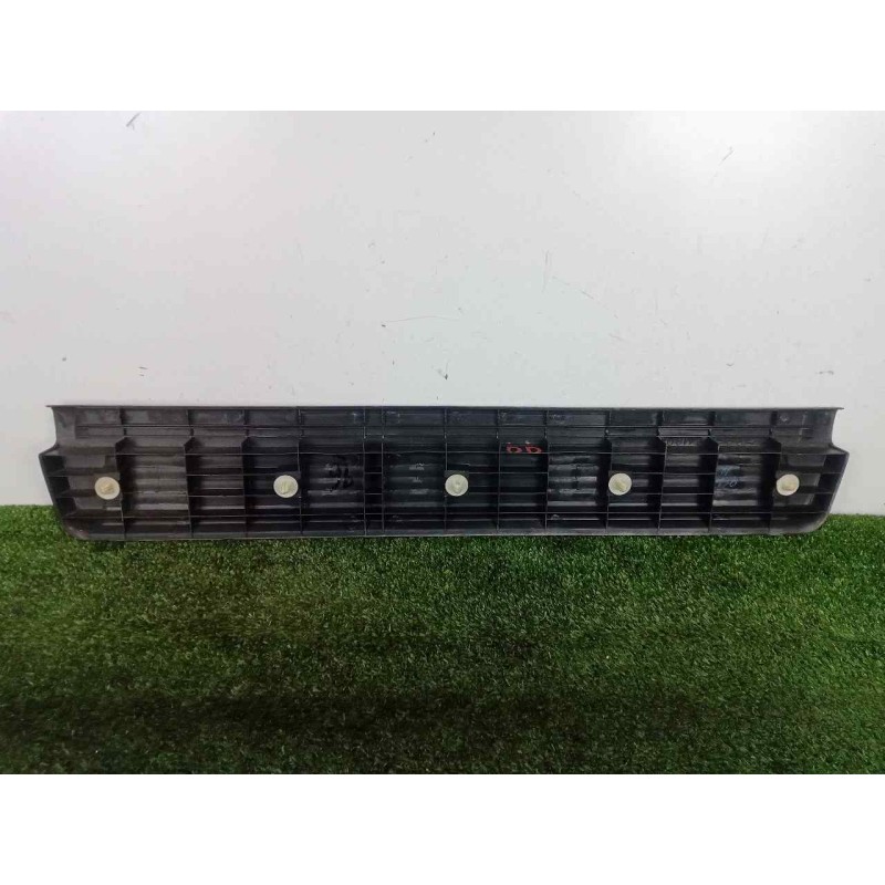 Recambio de moldura para mitsubishi montero (v80/v90) 3.2 di-d cat referencia OEM IAM MR941204  