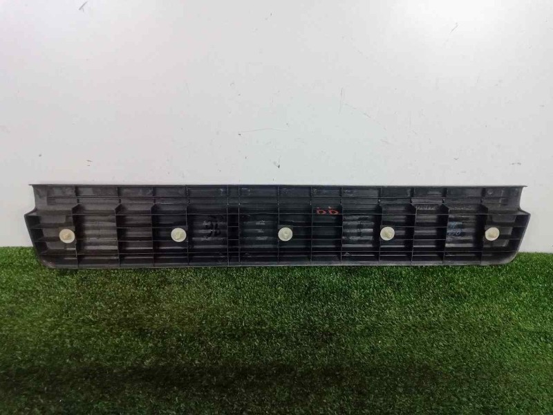 Recambio de moldura para mitsubishi montero (v80/v90) 3.2 di-d cat referencia OEM IAM MR941204  