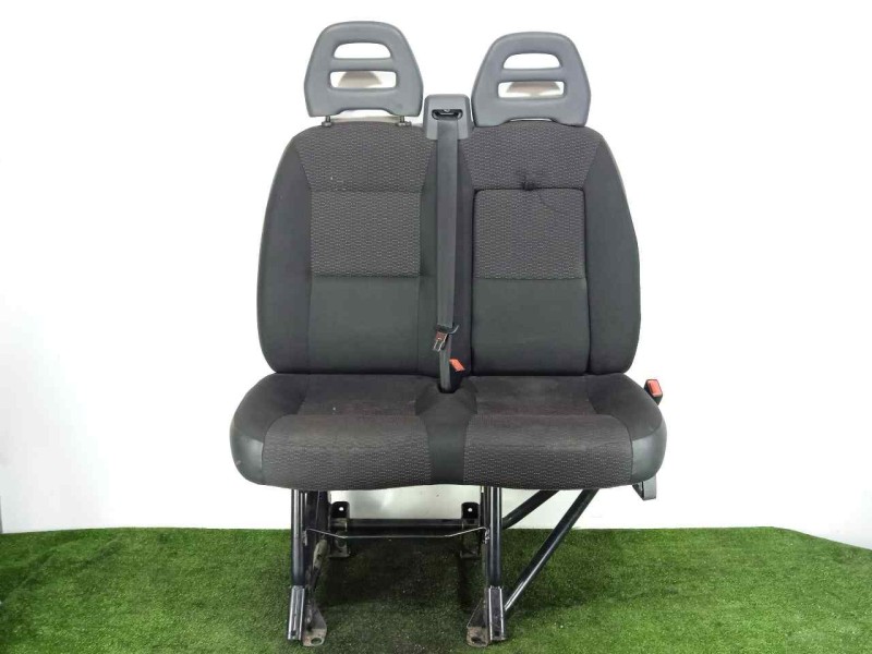 Recambio de asiento delantero derecho para peugeot boxer furgón 2.0 blue-hdi fap cat referencia OEM IAM SINREFERENCIA 2014 2 PLA