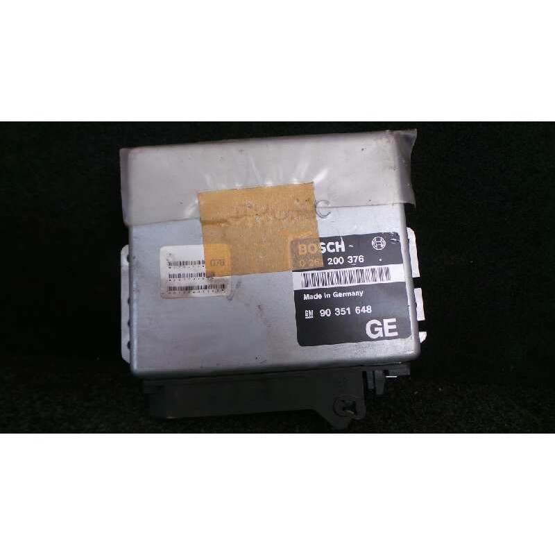 Recambio de centralita motor uce para opel vectra a 2.0 referencia OEM IAM 0261200376-90351648 BOSCH 