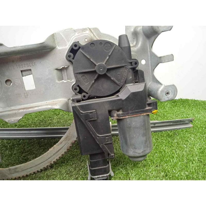 Recambio de elevalunas delantero izquierdo para opel meriva 1.3 16v cdti cat (z 13 dt / ln9) referencia OEM IAM  MERVIA.A - ELEC