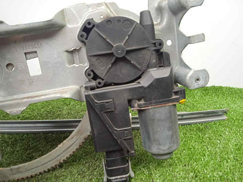 Recambio de elevalunas delantero izquierdo para opel meriva 1.3 16v cdti cat (z 13 dt / ln9) referencia OEM IAM  MERVIA.A - ELEC