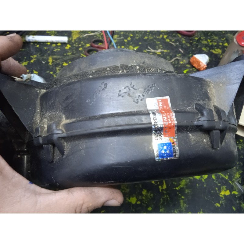 Recambio de electroventilador para ssangyong rodius 2.7 turbodiesel cat referencia OEM IAM 3C2221-6840021050 2.PINES Ø DIAMETRO: