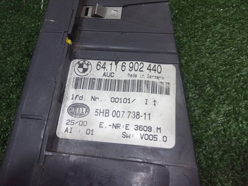 Recambio de mando climatizador para bmw serie 3 berlina (e46) 320d referencia OEM IAM 64116902440-5HB00773811  