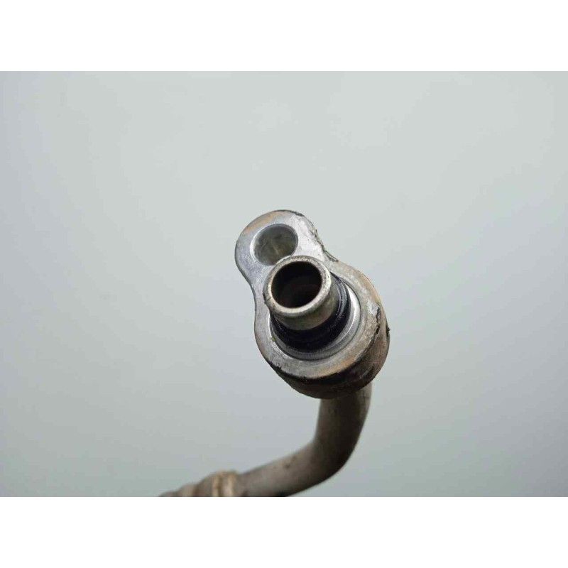 Recambio de tubos aire acondicionado para ssangyong rodius 2.7 turbodiesel cat referencia OEM IAM 6861021081  