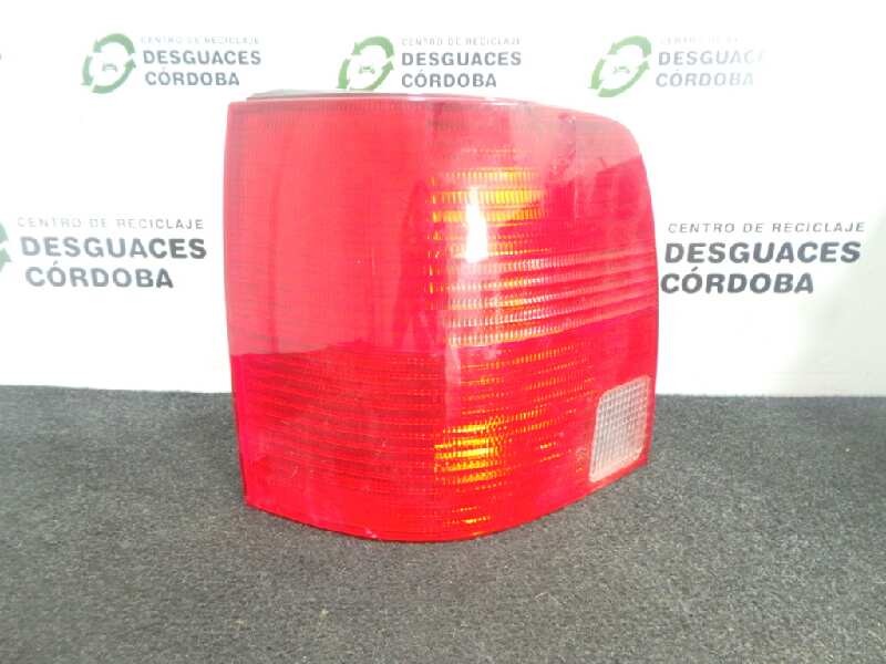 Recambio de piloto trasero izquierdo para volkswagen passat variant (3b5) 1.9 tdi referencia OEM IAM 3B9945095111F-301227 97-00 