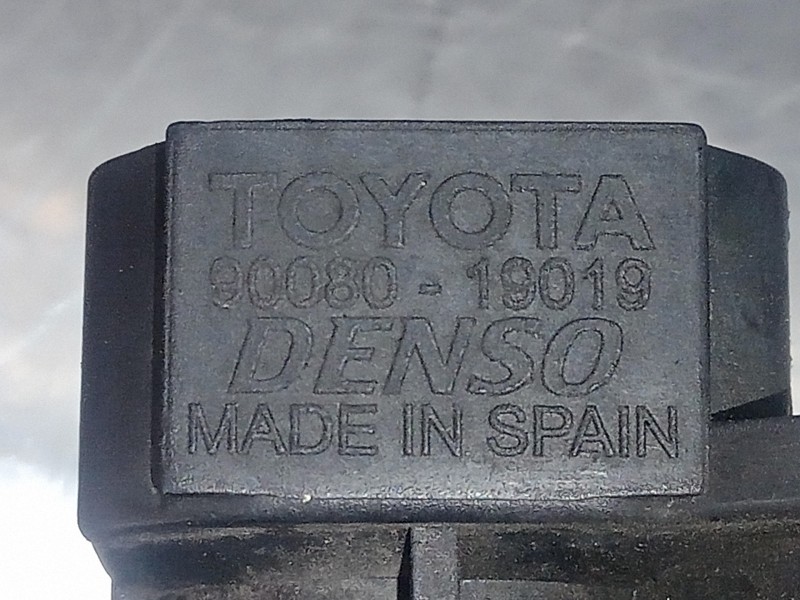 Recambio de bobina encendido para toyota aygo (kgb/wnb) 1.0 cat referencia OEM IAM 9008019019 4.PINES DENSO