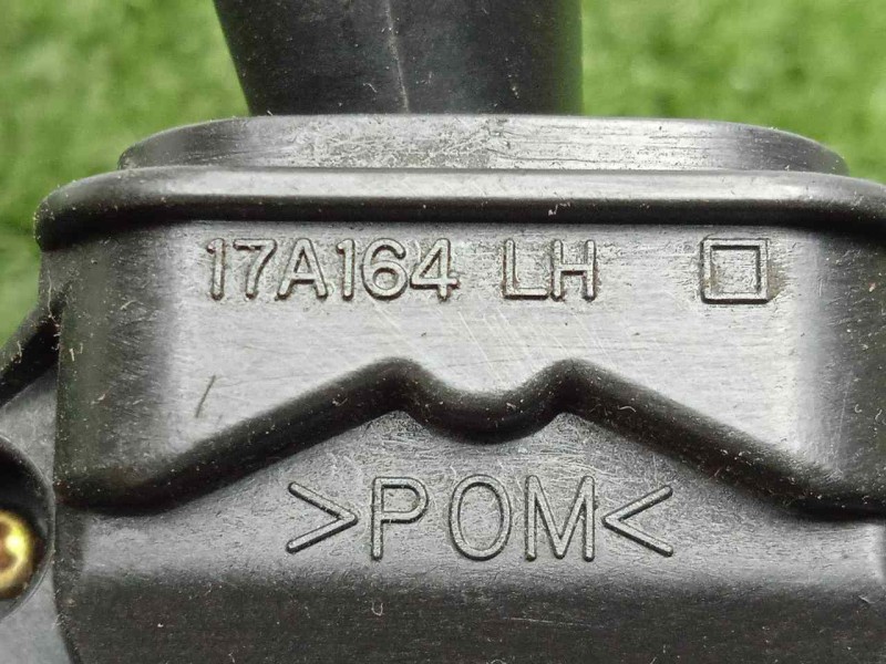 Recambio de mando limpia para toyota avensis monovolumen (t22) referencia OEM IAM 17A164LH LIMPIA TRASERO 15.PIN